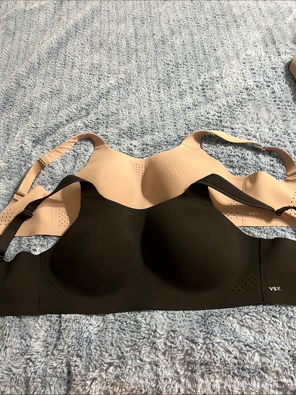 VSX Dual-Pack Seamless Wireless Sports Bras in Black and Nude